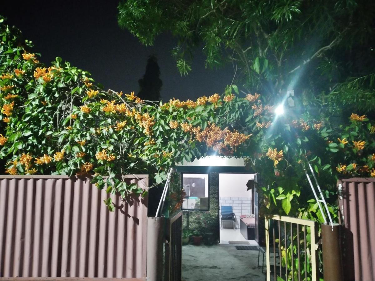 Last Chance Cafe And Guest House Ришикеш Экстерьер фото